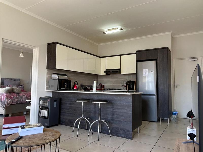 1 Bedroom Property for Sale in Sandown Western Cape